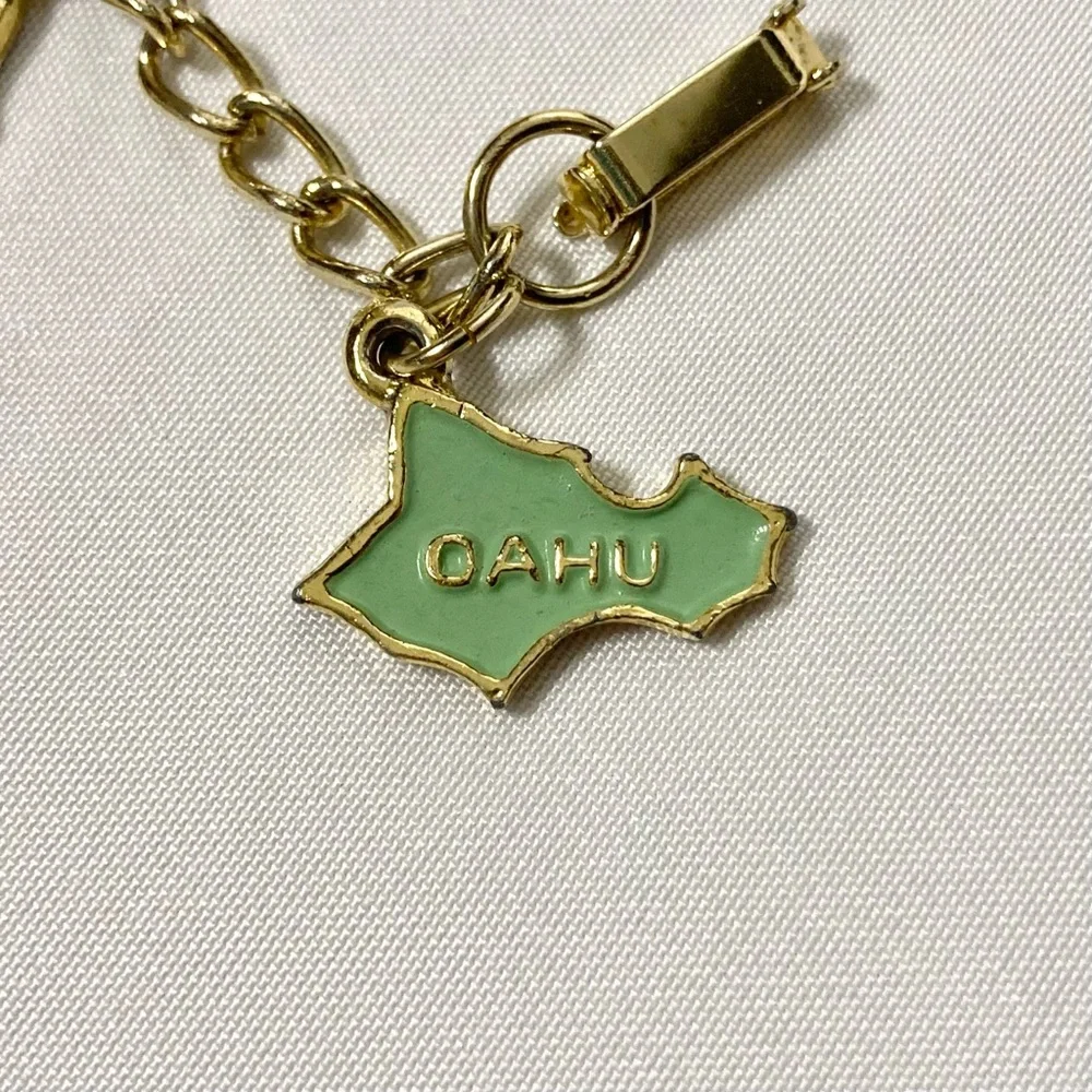 ⭐️ Vintage Islands Of Hawaii Little Girls Charm Bracelet